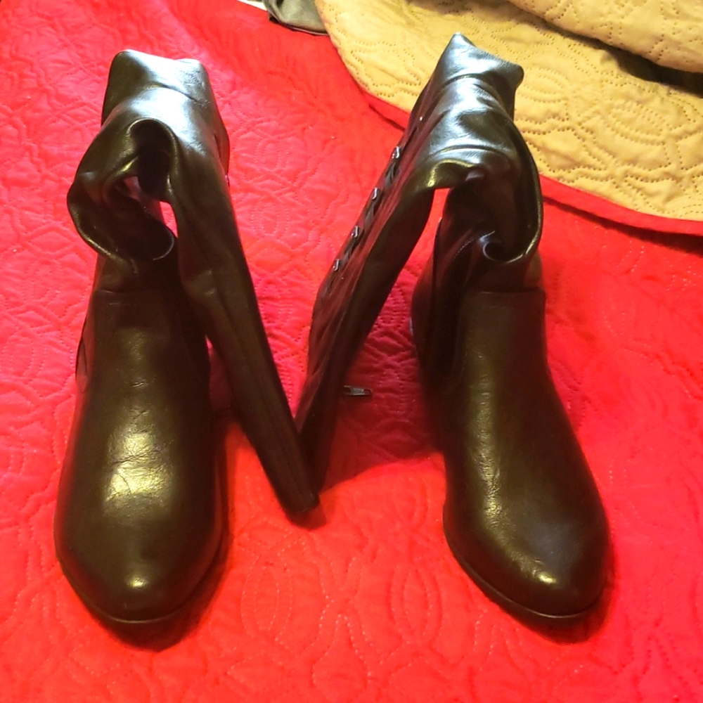 Ankle boots